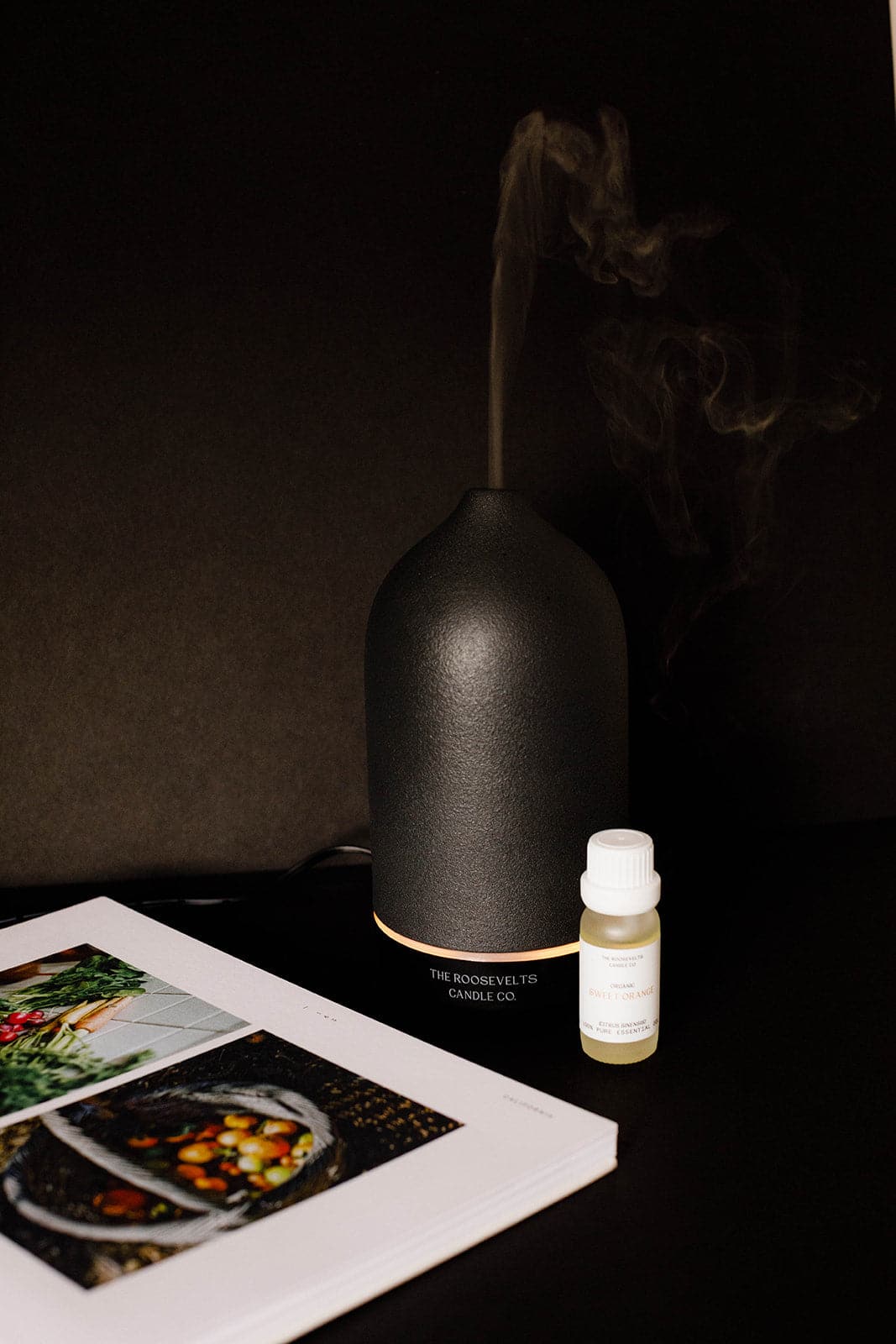 black aromatic diffuser - the roosevelts candle co
